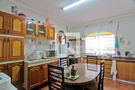 Casa à venda com 344m², 8 quartos e 1 vagaCasa 2 - Cozinha