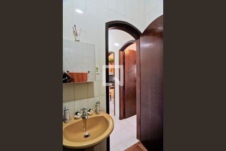 Casa à venda com 344m², 8 quartos e 1 vagaCasa 2 - Banheiro