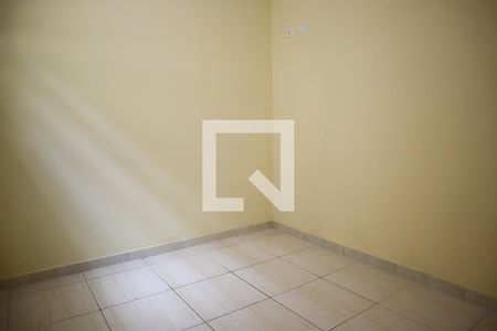 Quarto de casa para alugar com 1 quarto, 60m² em Vila Nilo, São Paulo