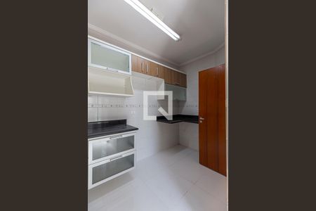 Apartamento à venda com 67m², 2 quartos e 2 vagasCozinha