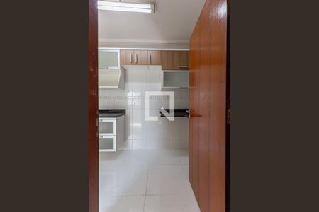 Apartamento à venda com 67m², 2 quartos e 2 vagasCozinha