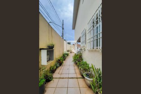 Casa à venda com 196m², 4 quartos e 3 vagas Casa à venda com 196m², 4 quartos e 3 vagasCorredor