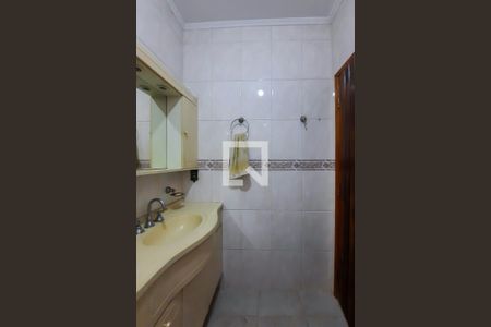 Casa à venda com 196m², 4 quartos e 3 vagas Casa à venda com 196m², 4 quartos e 3 vagasBanheiro 1