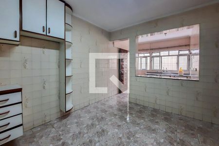 Casa à venda com 196m², 4 quartos e 3 vagas Casa à venda com 196m², 4 quartos e 3 vagasCozinha