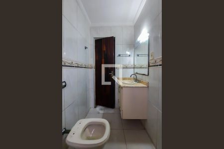 Casa à venda com 196m², 4 quartos e 3 vagas Casa à venda com 196m², 4 quartos e 3 vagasBanheiro 2