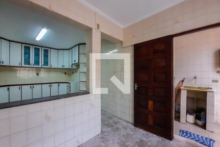 Casa à venda com 196m², 4 quartos e 3 vagas Casa à venda com 196m², 4 quartos e 3 vagasCozinha