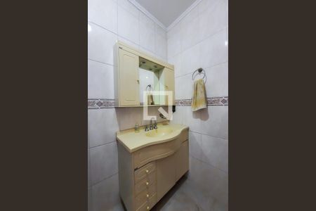 Casa à venda com 196m², 4 quartos e 3 vagas Casa à venda com 196m², 4 quartos e 3 vagasBanheiro 1