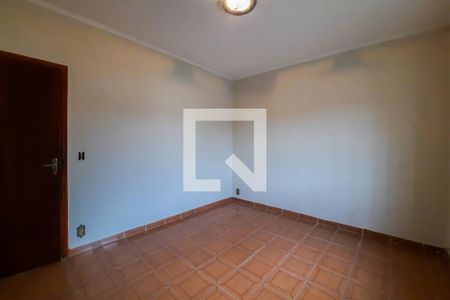 Casa à venda com 196m², 4 quartos e 3 vagas Casa à venda com 196m², 4 quartos e 3 vagasQuarto 3