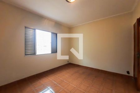 Casa à venda com 196m², 4 quartos e 3 vagas Casa à venda com 196m², 4 quartos e 3 vagasQuarto 3