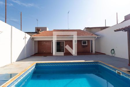Casa para alugar com 273m², 3 quartos e 4 vagasPiscina