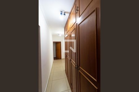 Casa para alugar com 273m², 3 quartos e 4 vagasCorredor