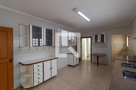 Casa para alugar com 273m², 3 quartos e 4 vagasCozinha