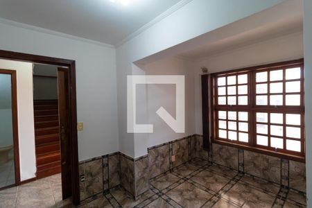 Casa para alugar com 273m², 3 quartos e 4 vagasEscritório