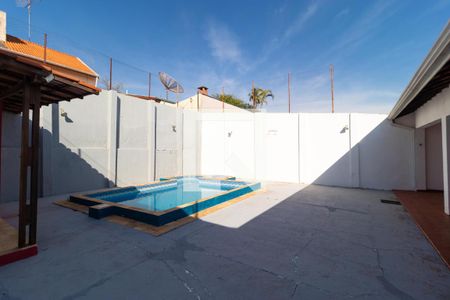 Casa para alugar com 273m², 3 quartos e 4 vagasPiscina