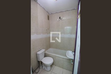 Studio para alugar com 75m², 1 quarto e sem vaga Studio para alugar com 75m², 1 quarto e sem vagaBanheiro