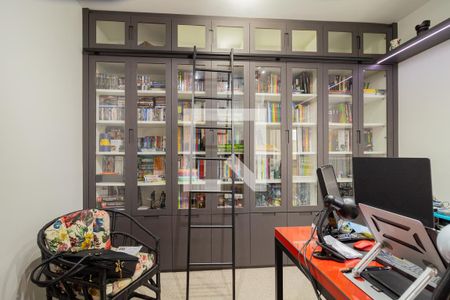 Apartamento à venda com 250m², 4 quartos e 4 vagasSuíte 2