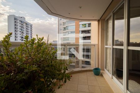 Varanda 1 da Sala de apartamento à venda com 4 quartos, 250m² em Vila Suzana, São Paulo