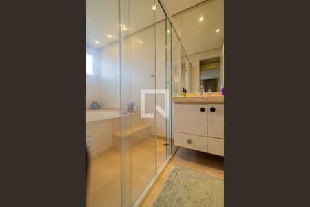 Apartamento à venda com 250m², 4 quartos e 4 vagasBanheiro 1 da Suíte Master