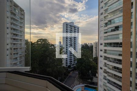 Apartamento à venda com 250m², 4 quartos e 4 vagasVista da Suíte 1