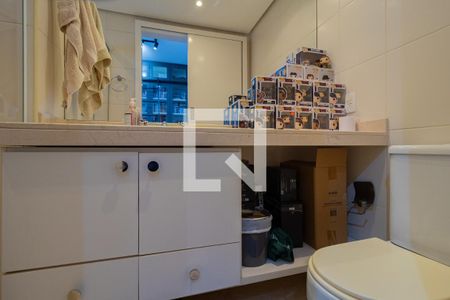 Apartamento à venda com 250m², 4 quartos e 4 vagasBanheiro da Suíte 2