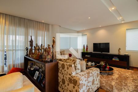 Sala de apartamento à venda com 4 quartos, 250m² em Vila Suzana, São Paulo