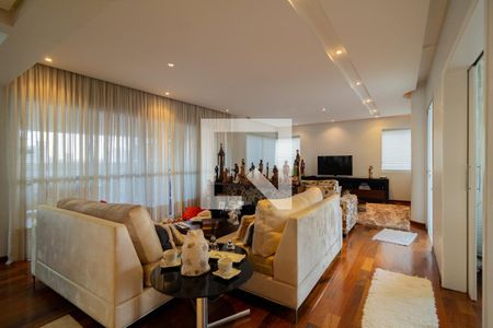 Sala de apartamento à venda com 4 quartos, 250m² em Vila Suzana, São Paulo