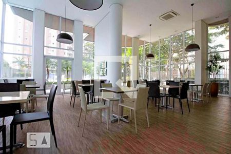 Apartamento à venda com 250m², 4 quartos e 4 vagasÁrea comum - Salão de festas