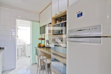 Apartamento à venda com 97m², 3 quartos e 2 vagas Apartamento à venda com 97m², 3 quartos e 2 vagasCozinha