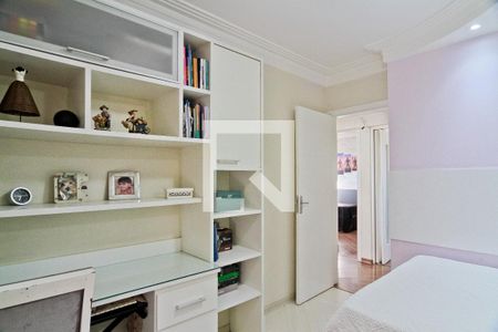 Apartamento à venda com 97m², 3 quartos e 2 vagas Apartamento à venda com 97m², 3 quartos e 2 vagasQuarto 2