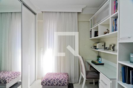 Apartamento à venda com 97m², 3 quartos e 2 vagas Apartamento à venda com 97m², 3 quartos e 2 vagasQuarto 2