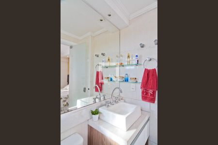 Apartamento à venda com 97m², 3 quartos e 2 vagas Apartamento à venda com 97m², 3 quartos e 2 vagasBanheiro da Suíte