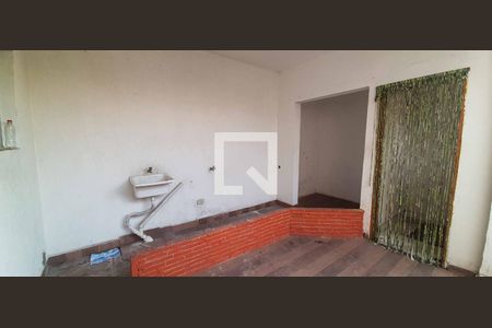 Casa à venda com 170m², 3 quartos e 4 vagas Casa à venda com 170m², 3 quartos e 4 vagasÁrea de Serviço