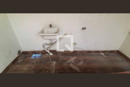 Casa à venda com 170m², 3 quartos e 4 vagas Casa à venda com 170m², 3 quartos e 4 vagasÁrea de Serviço