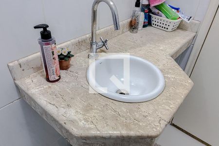 Casa à venda com 230m², 3 quartos e 4 vagasLavabo