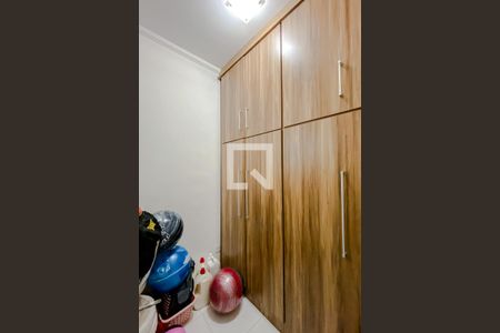 Casa à venda com 230m², 3 quartos e 4 vagasQuarto de Serviço