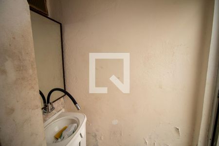 Banheiro de casa para alugar com 1 quarto, 64m² em Penha, Rio de Janeiro