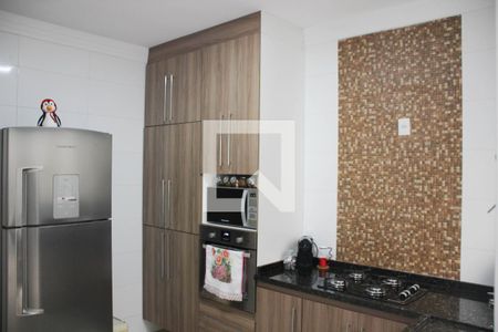 Casa à venda com 110m², 3 quartos e 2 vagas Casa à venda com 110m², 3 quartos e 2 vagasCozinha