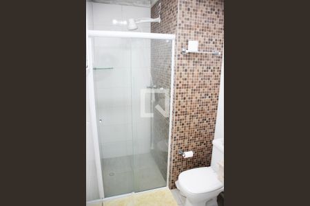 Casa à venda com 110m², 3 quartos e 2 vagas Casa à venda com 110m², 3 quartos e 2 vagasBanheiro