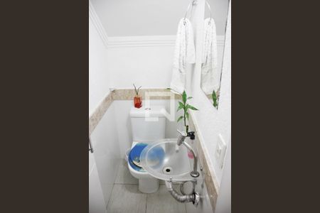 Casa à venda com 110m², 3 quartos e 2 vagas Casa à venda com 110m², 3 quartos e 2 vagaslavabo