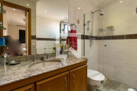 Apartamento à venda com 125m², 3 quartos e 3 vagas Apartamento à venda com 125m², 3 quartos e 3 vagasBanheiro da suíte master