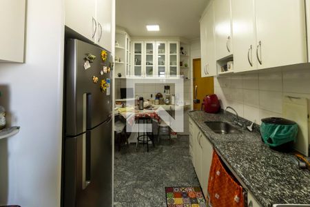 Apartamento à venda com 125m², 3 quartos e 3 vagas Apartamento à venda com 125m², 3 quartos e 3 vagasCozinha