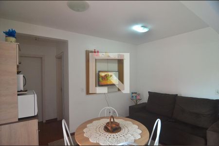 Sala de apartamento para alugar com 2 quartos, 48m² em Fátima, Canoas