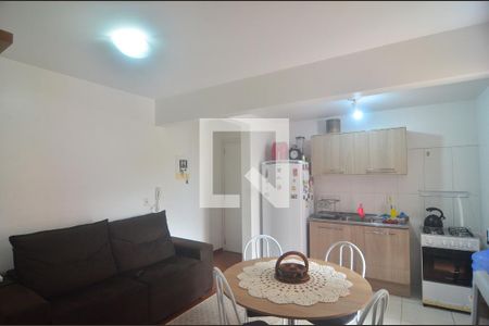 Sala de apartamento para alugar com 2 quartos, 48m² em Fátima, Canoas