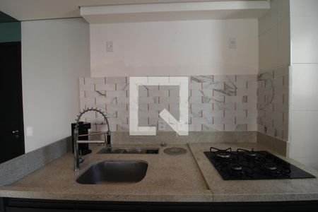 Cozinha de apartamento à venda com 1 quarto, 34m² em Jardim Taquaral, São Paulo