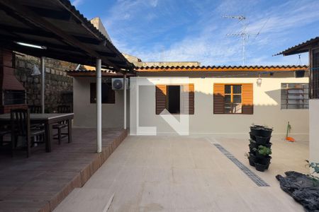 Casa para alugar com 50m², 2 quartos e 1 vaga Casa para alugar com 50m², 2 quartos e 1 vagaÁrea externa