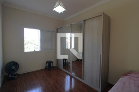 Casa à venda com 240m², 3 quartos e 1 vagaQuarto 2