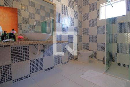 Casa à venda com 240m², 3 quartos e 1 vagaBanheiro comum