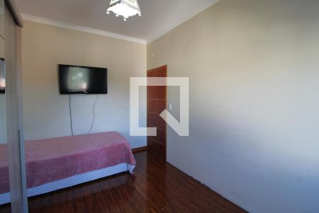 Casa à venda com 240m², 3 quartos e 1 vagaQuarto 2