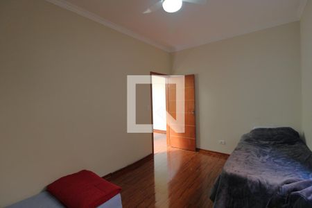 Casa à venda com 240m², 3 quartos e 1 vagaQuarto 1