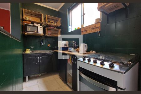 Cozinha de apartamento para alugar com 1 quarto, 70m² em Gonzaga, Santos